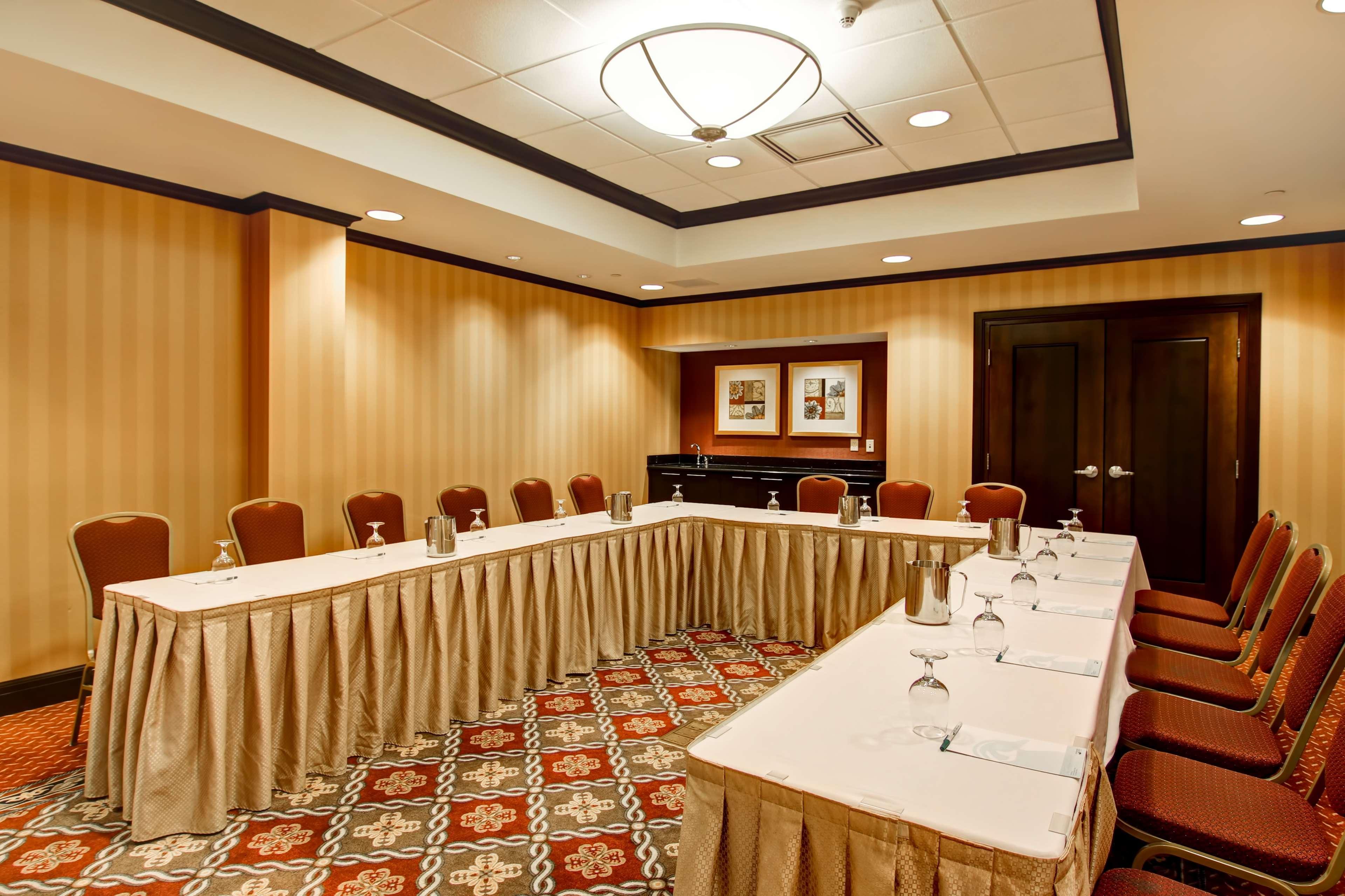 Hampton Inn By Hilton Toronto Airport Corporate Centre Eksteriør billede
