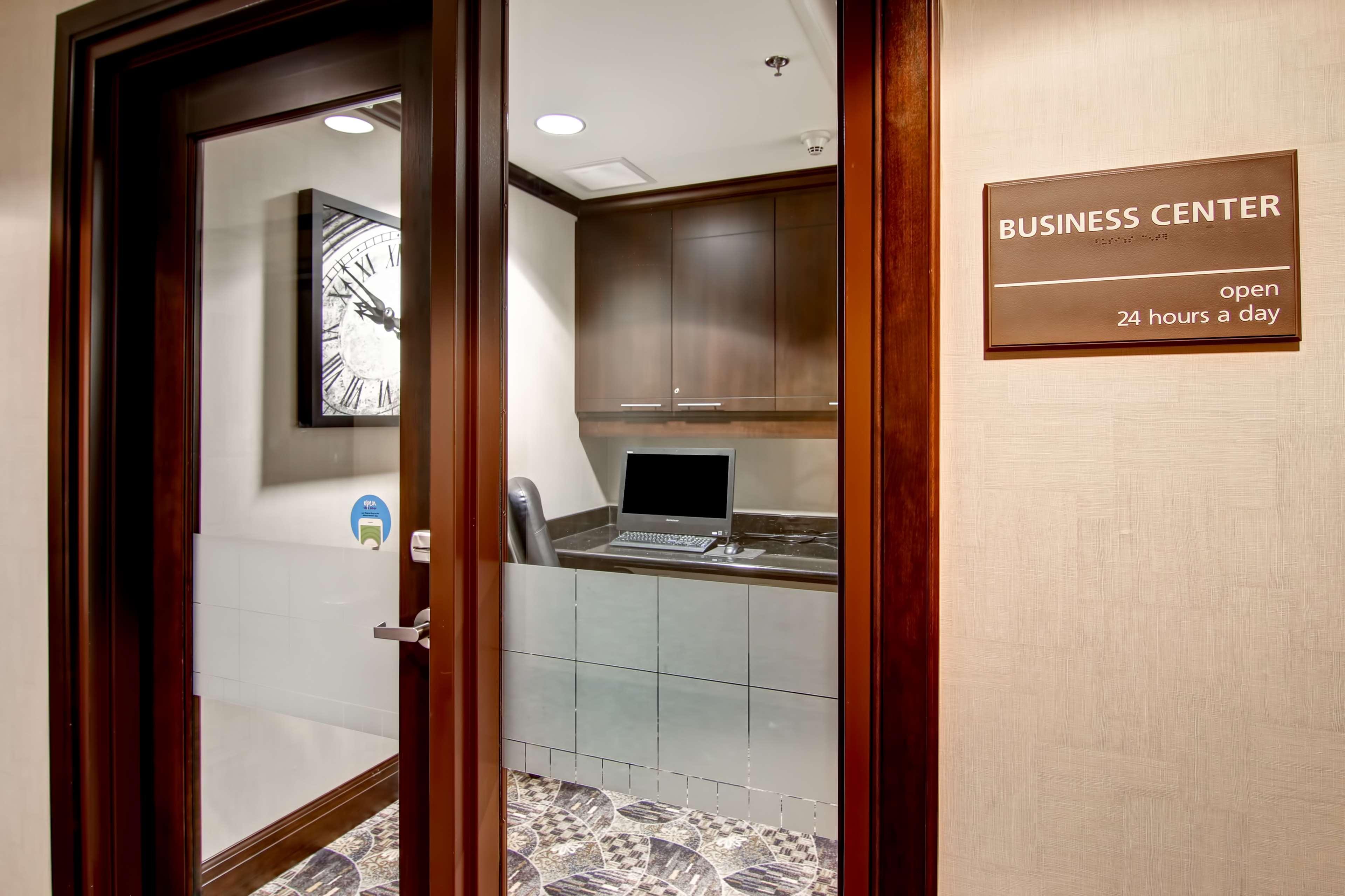 Hampton Inn By Hilton Toronto Airport Corporate Centre Eksteriør billede