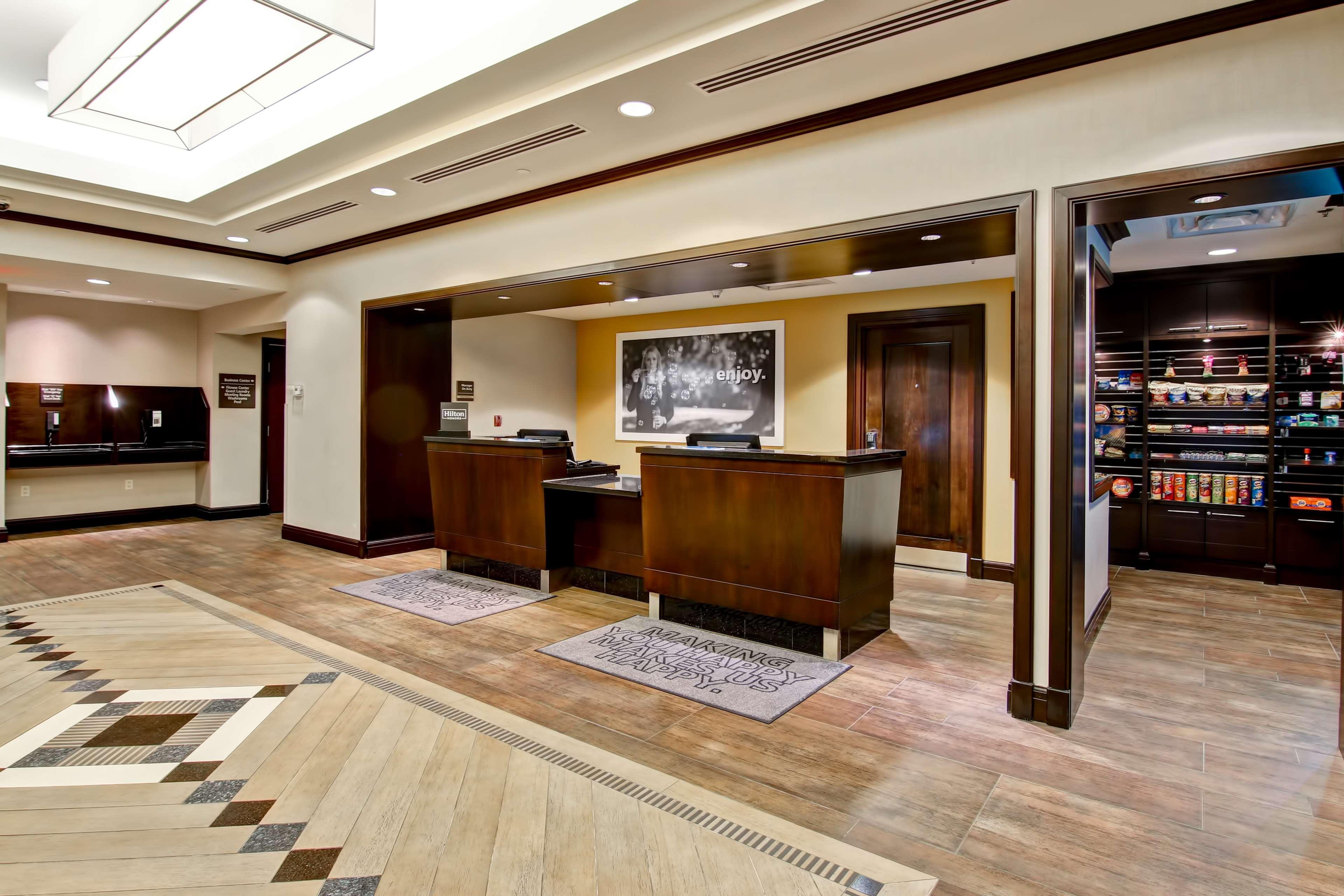 Hampton Inn By Hilton Toronto Airport Corporate Centre Eksteriør billede