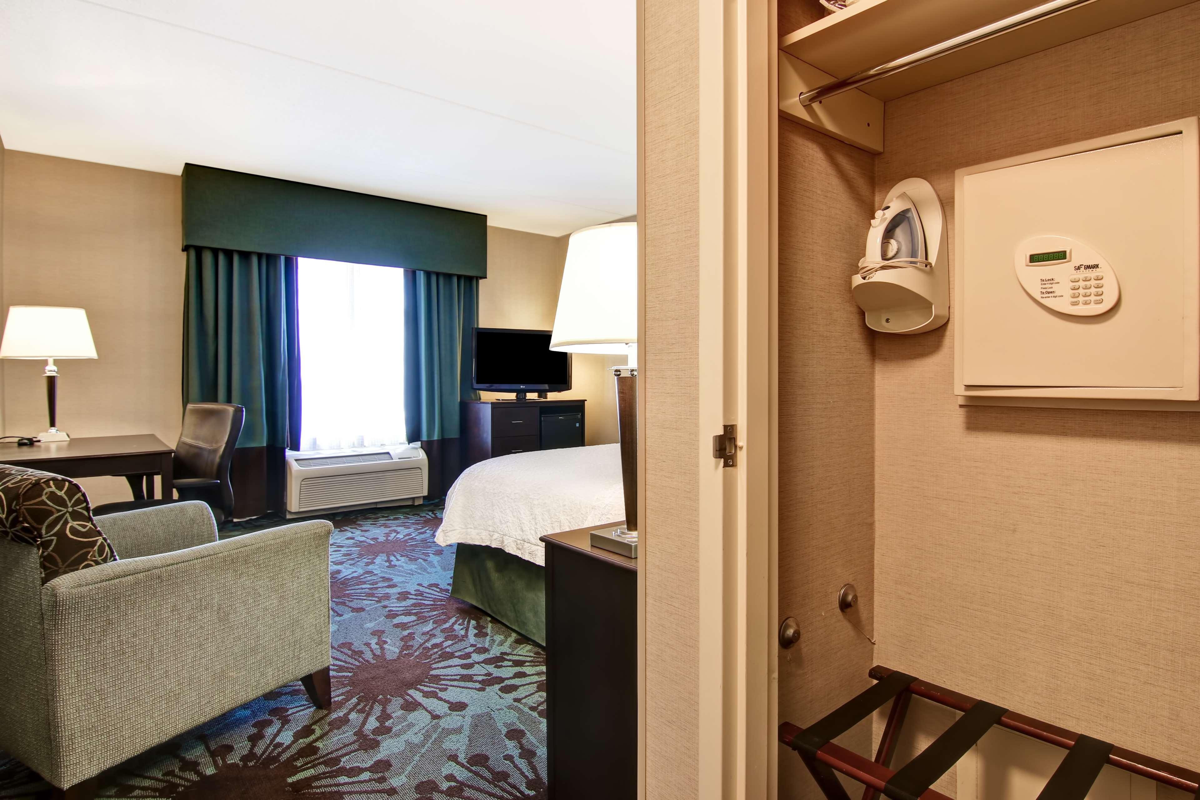 Hampton Inn By Hilton Toronto Airport Corporate Centre Eksteriør billede