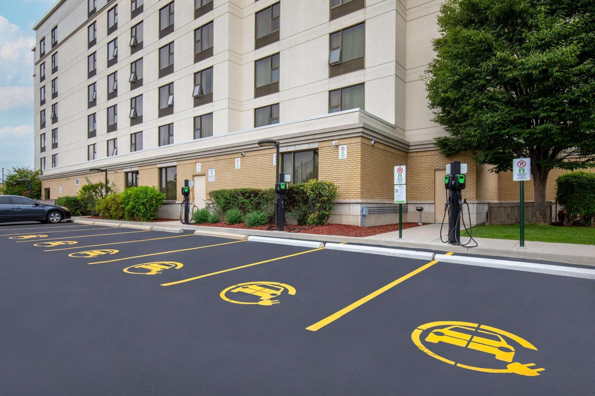 Hampton Inn By Hilton Toronto Airport Corporate Centre Eksteriør billede