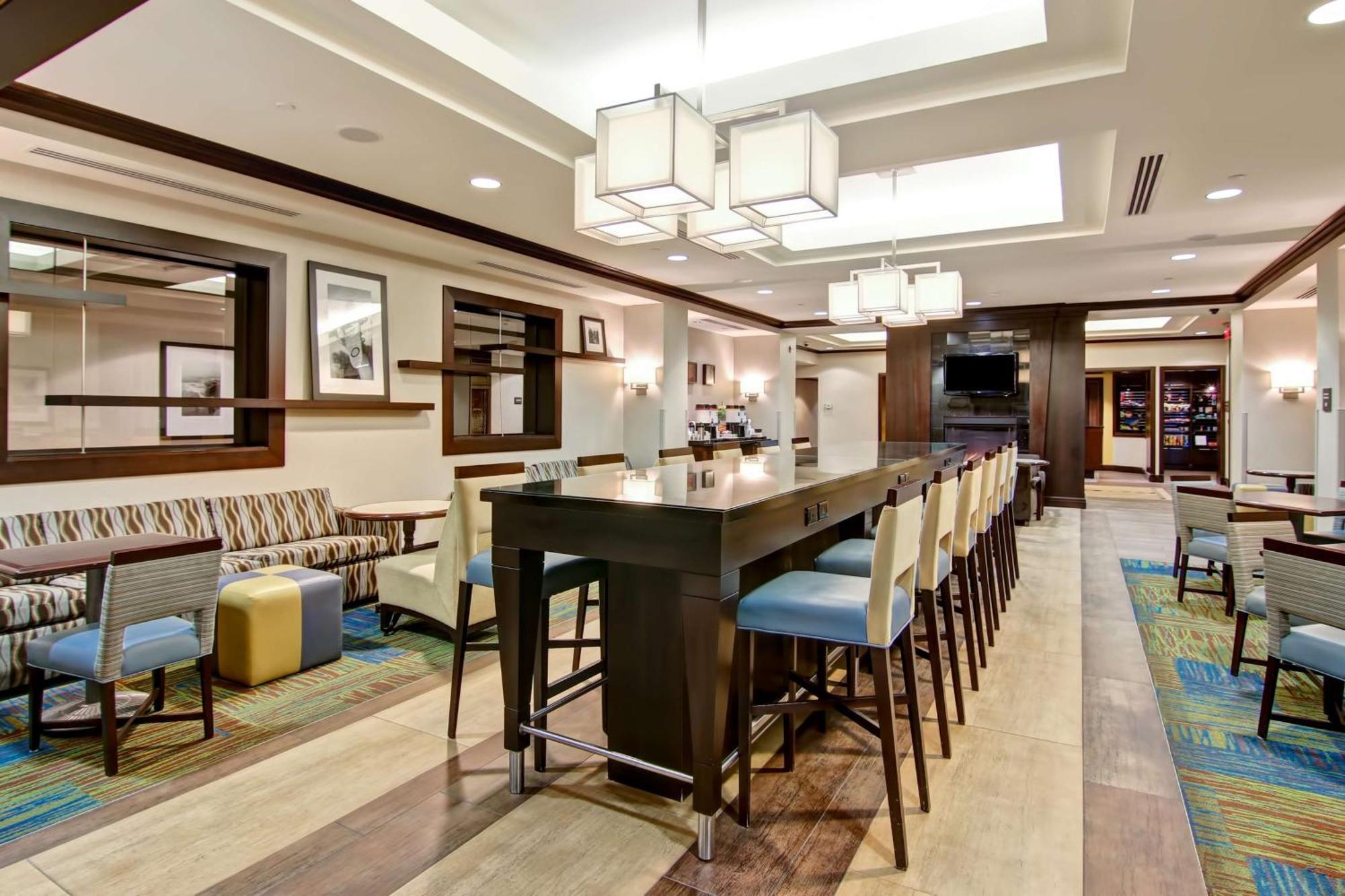 Hampton Inn By Hilton Toronto Airport Corporate Centre Eksteriør billede